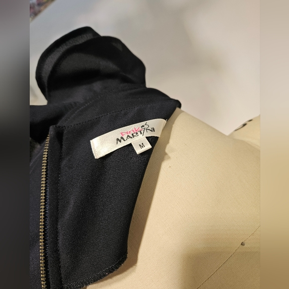 Simple black dress- M - Picture 3 of 3